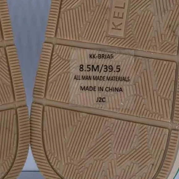 Kelly & Katie Briar Green Sandals with Buckle Detail Size 8.5 - Picture 8 of 8